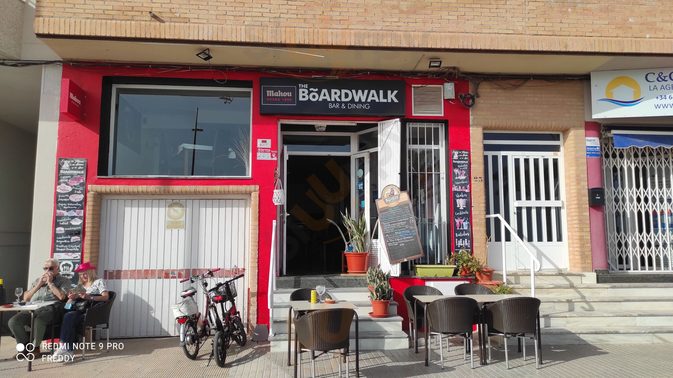 Boardwalk Bar And Dining