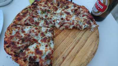 Pitas Pizzas Y Tapas