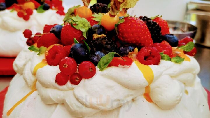 Pavlova, La Pastelería