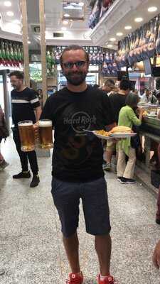 Museo Del Jamón - Photo 8