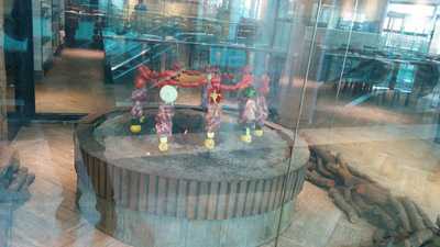 Cónico Centro Comercial Plenilunio