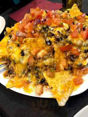 Nachos & Tacoos