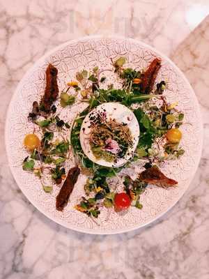 La Estrecha De Lavapies