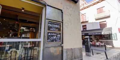 La Estrecha De Lavapies