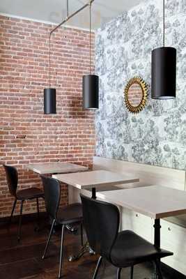 Paris Avenue Gastro Bar