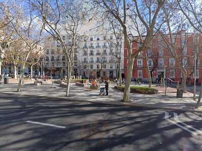 Paris Avenue Gastro Bar