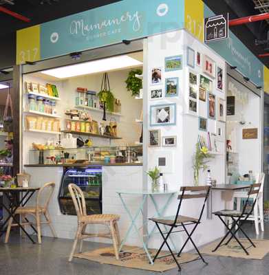 Mamamery Corner Cafe
