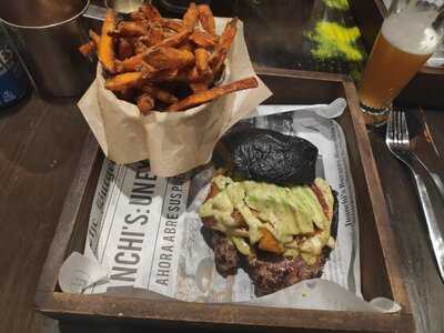 Juanchi's Burgers Las Tablas