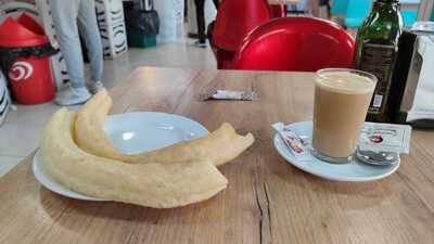 Cafetería El Nuevo Bombón