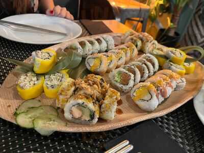 Almibares Sushi Y Tartas