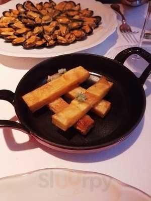 Restaurante La Embajada