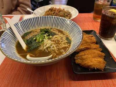 Oishii Sushi & Ramen