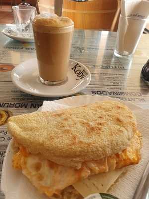 Cafetería-pizzería F&m