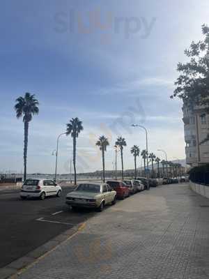 Cafetería-pizzería F&m