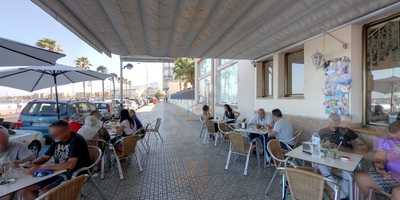 Cafetería-pizzería F&m