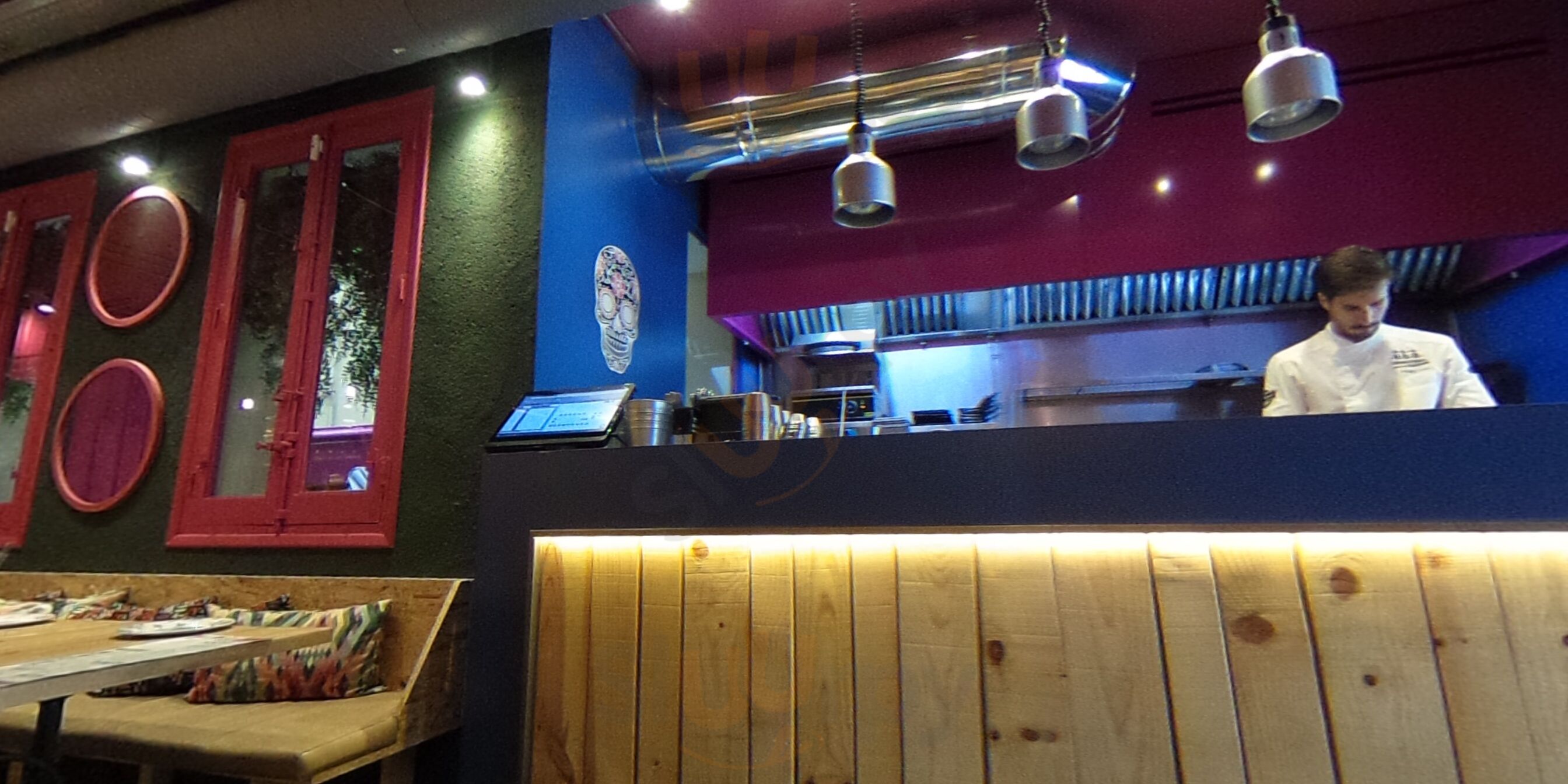 Taqueria De Los Batos