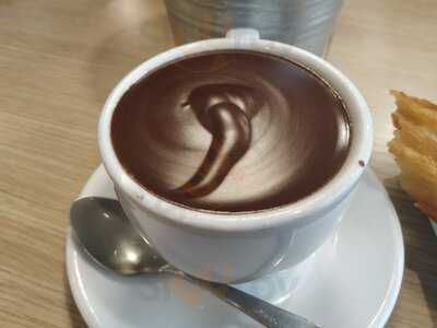 Cafeteria Y Churreria Calentitos