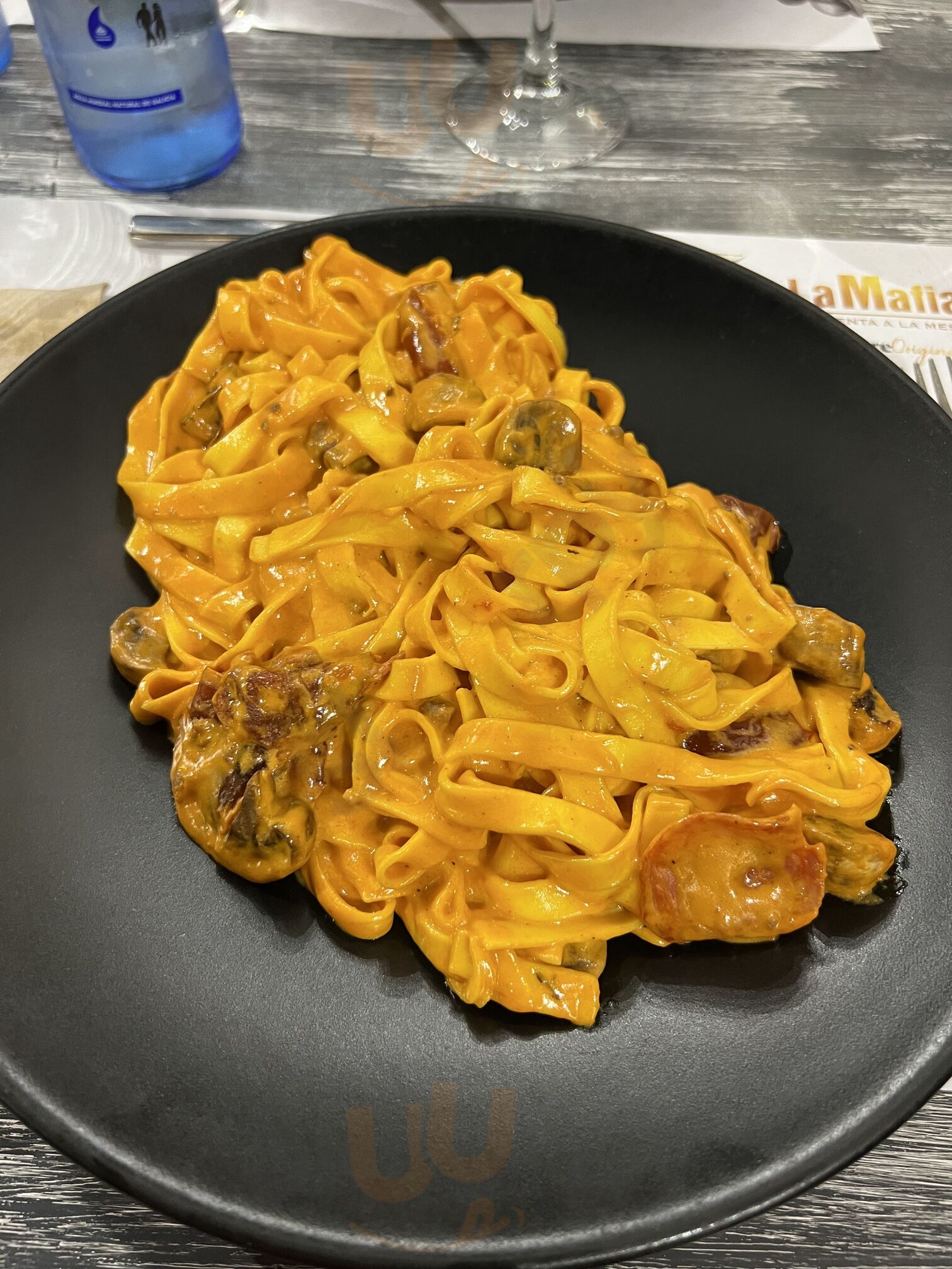 La Mafia Se Sienta A La Mesa