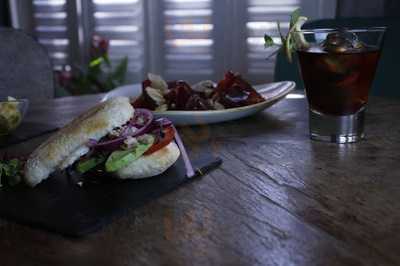 Turkana Bar - Photo 7