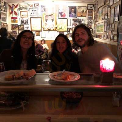 Donde Leo Bar Restaurant