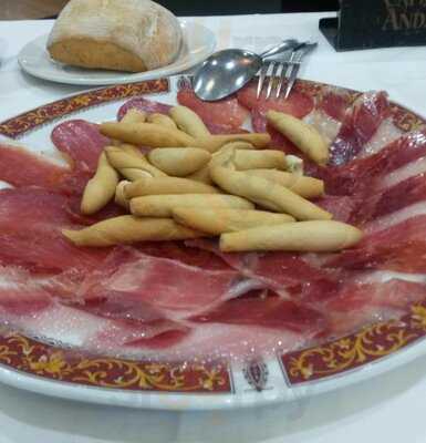Lavanda Restaurante Y Cafeteria
