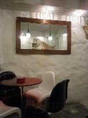 La Cueva Del Almendro