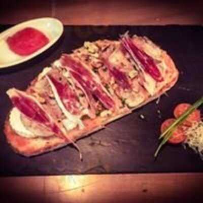 Memphis Cocktail Bar