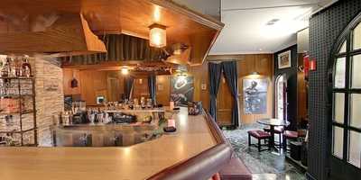 Memphis Cocktail Bar