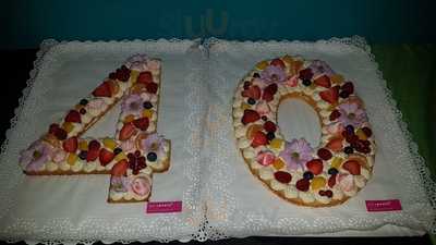 Aqui To' Madrid Lounge & Bar