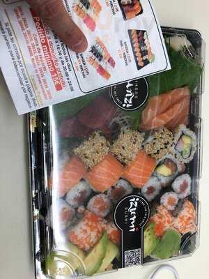 Izumi Sushi - Photo 7