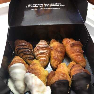 Manolo Bakes