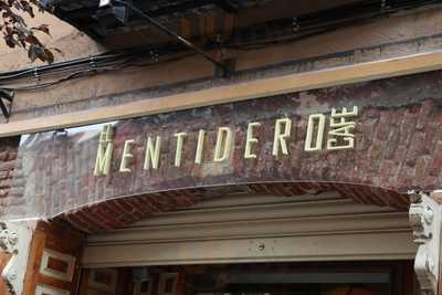 El Mentidero Café