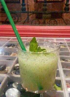 Luna Canalla Vinos - Pintxos & Cañas