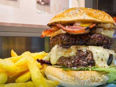 Maye's Bistró Hamburguesas De Autor