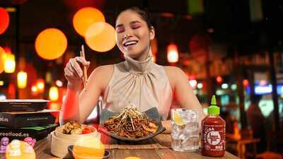 Tuk Tuk Asian Street Food Goya