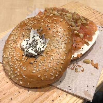 Makis Specialty Coffee Shop