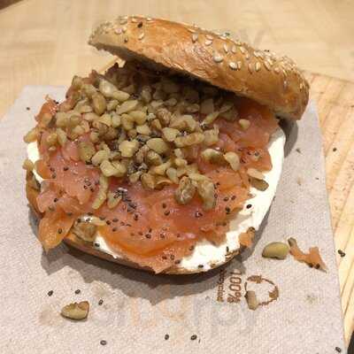 Makis Specialty Coffee Shop