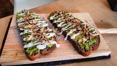 Makis Specialty Coffee Shop