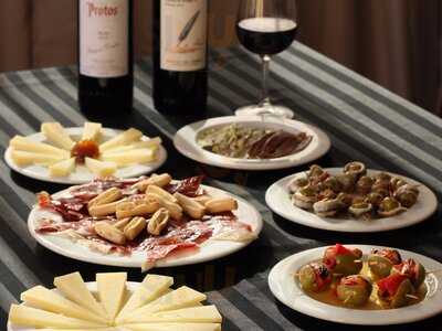 Eatwith: Juan Of Madrid