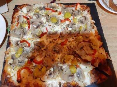 Tete's Cafe And Bakery