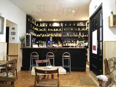 Bar Cafeteria, La Vida Es Hoy