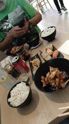 Sushi Store Restaurant