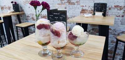 Amicci Bar And Restaurant