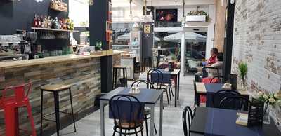 Amicci Bar And Restaurant