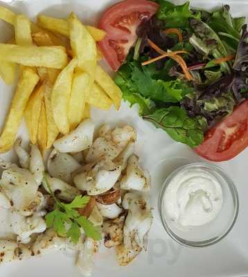 Amicci Bar And Restaurant