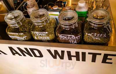 Black & White Coffee Shop