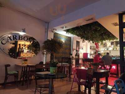 Carbones Cafe