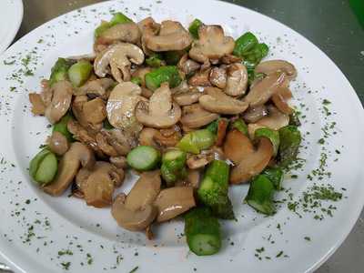 Cervecería Tapas Andalucía Cta!