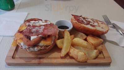 Mamá Teresa Hot Dog & Burger