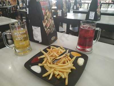 Cervecería 100 Montaditos